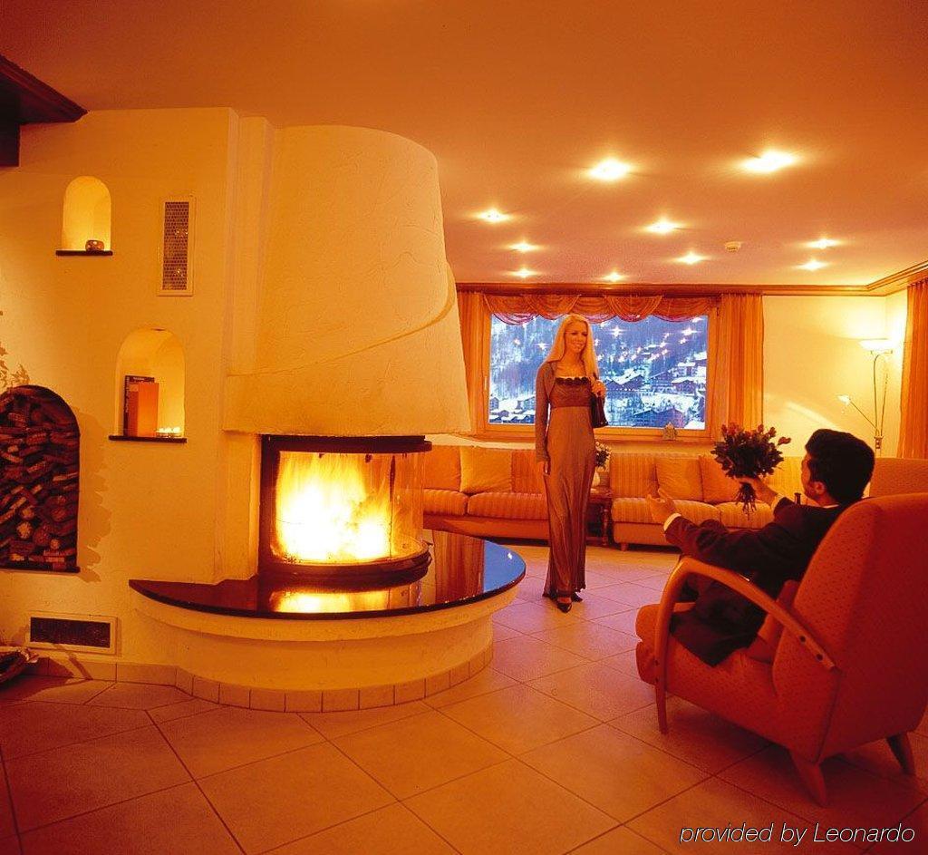 Tschugge Hotel 4*