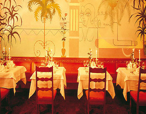 Tschugge Hotel 4*